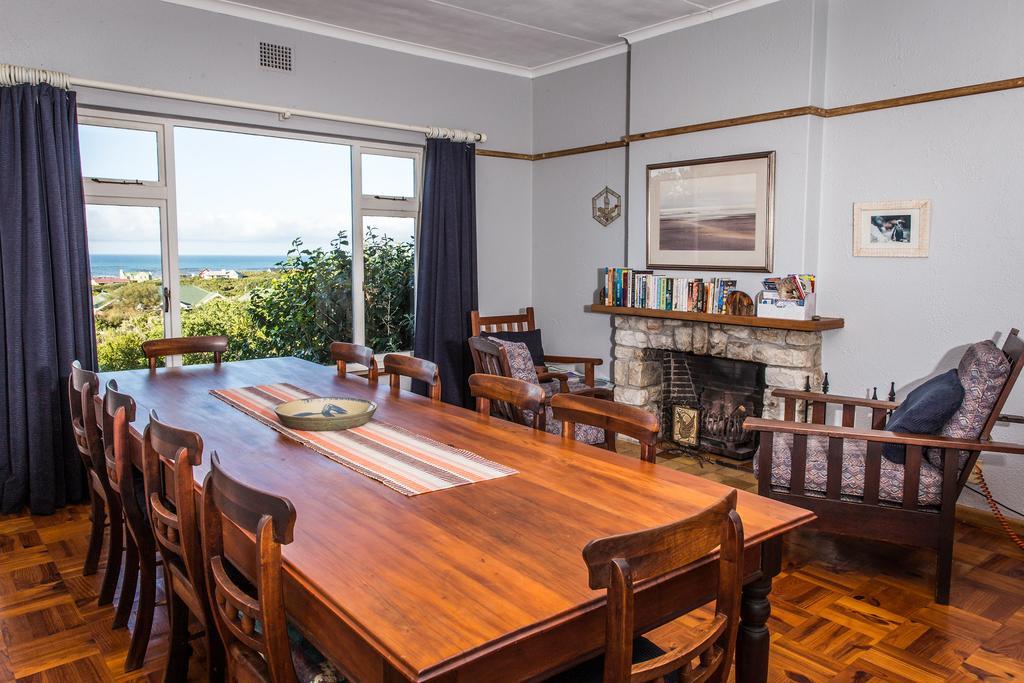 The Trailhouse Hotel Bettyʼs Bay Exterior foto
